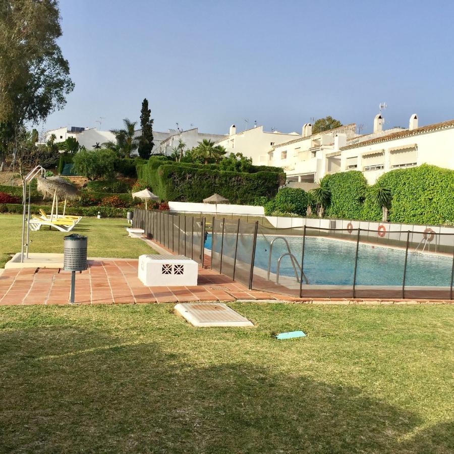 אסטפונה Estudio A 10 Minutos Del Puerto Banus מראה חיצוני תמונה