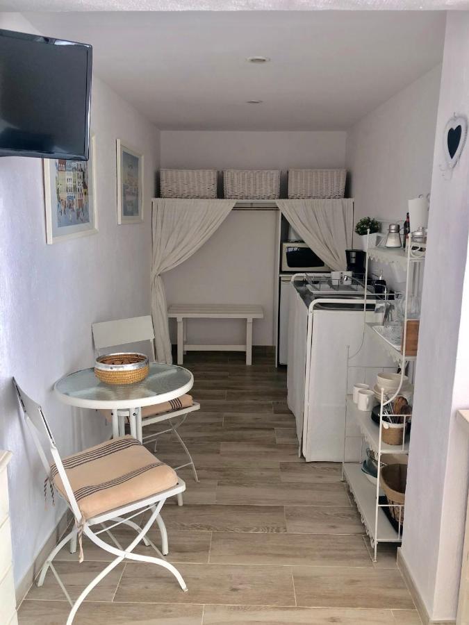 אסטפונה Estudio A 10 Minutos Del Puerto Banus מראה חיצוני תמונה